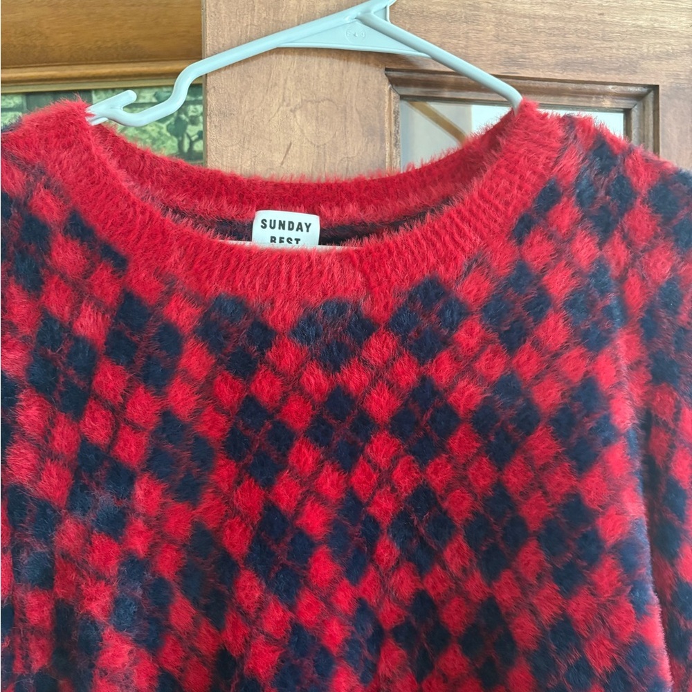 Aritzia cropped sweater size large